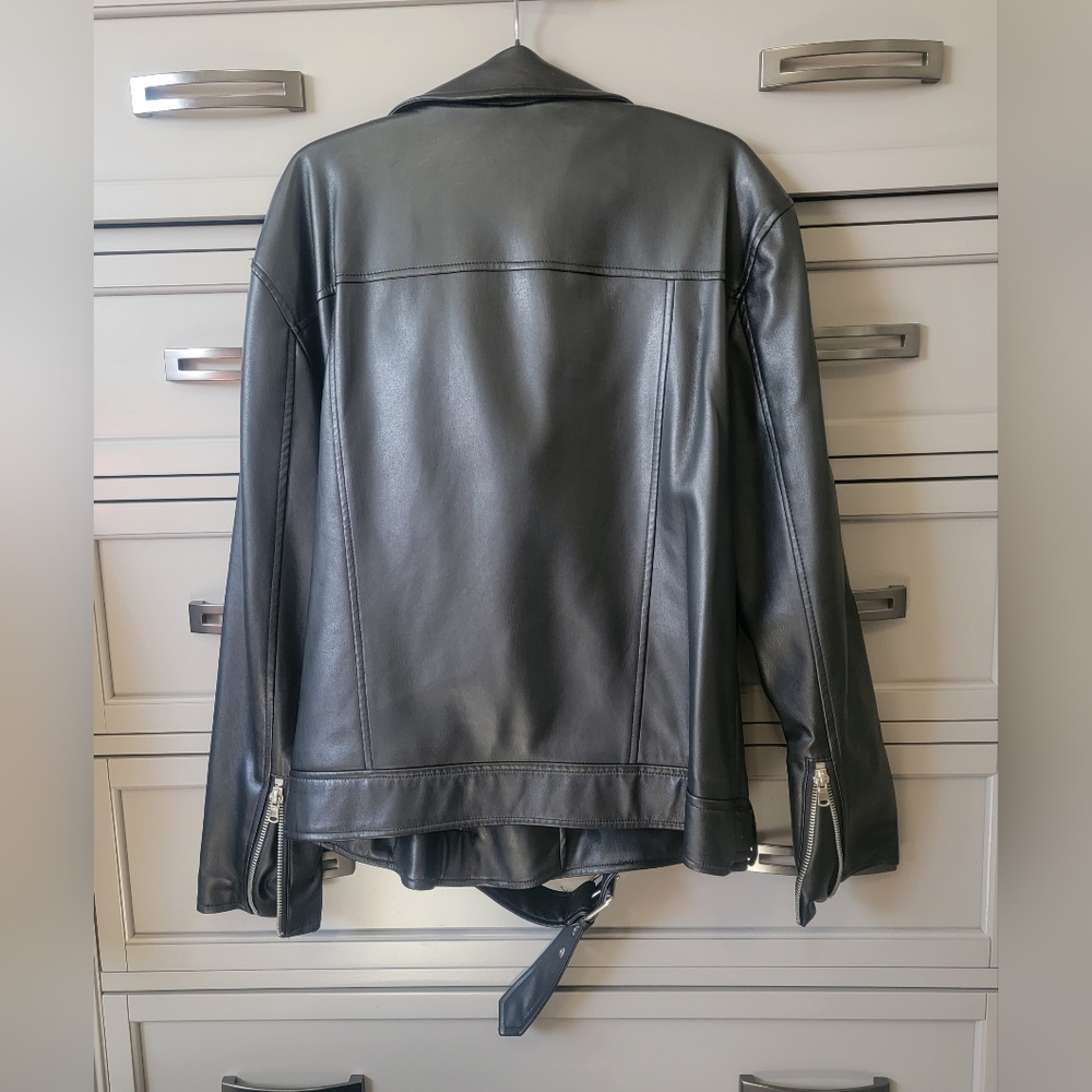 BAR III Black Faux Leather Women's Biker Jacket - Picture 2 of 10
